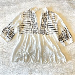 Embroidered 3/4 sleeve top